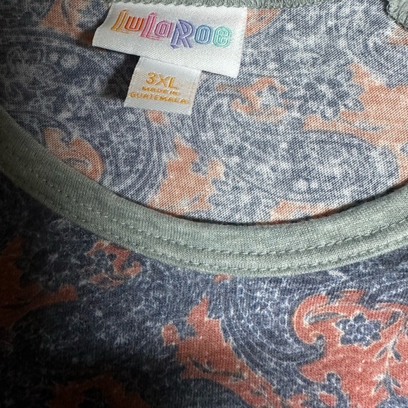 LuLaRoe Women’s Randy Tee Top, Size 3XL, NWT - Picture 4 of 5